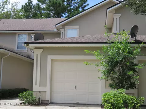 4762 Playpen Dr, Jacksonville, FL 32210