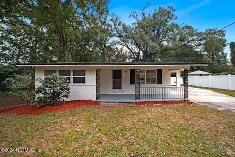 5404 Oak Forest Dr, Jacksonville, FL 32211