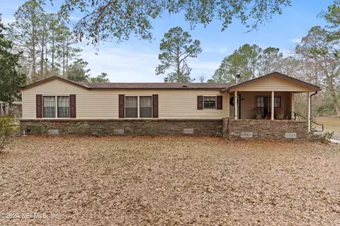 6918 James Britt Rd, Glen Saint Mary, FL 32040