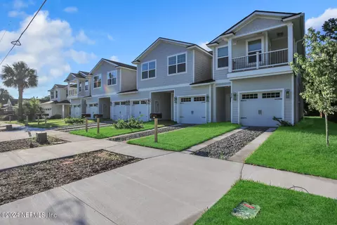 924 3rd Ave S, Jacksonville Beach, FL 32250