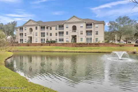 8601 Beach Blvd #902, Jacksonville, FL 32216