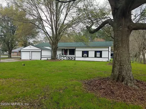 11743 Simmons Rd, Jacksonville, FL 32218