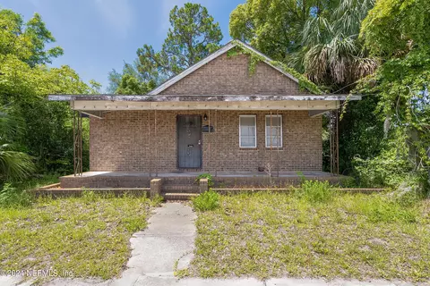 1223 Reid St, Palatka, FL 32177