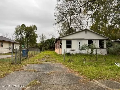 1934 Talladega Rd, Jacksonville, FL 32209