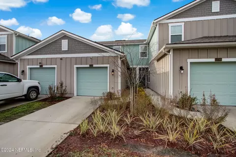 12788 Veterans Ct, Jacksonville, FL 32218