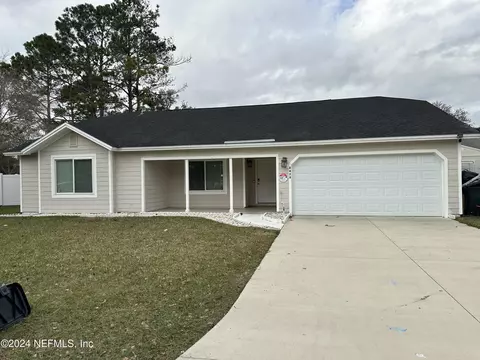 8479 Pikes Peak Dr, Jacksonville, FL 32244