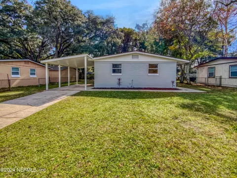 6968 Miss Muffet Ln S, Jacksonville, FL 32210