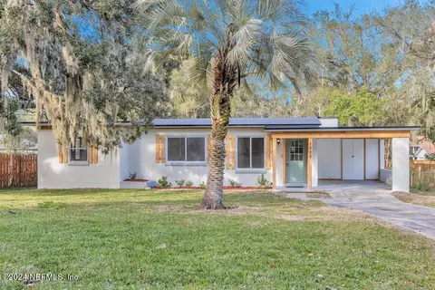 1503 Broome St, Fernandina Beach, FL 32034