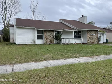 9957 Timberlake Dr, Jacksonville, FL 32257