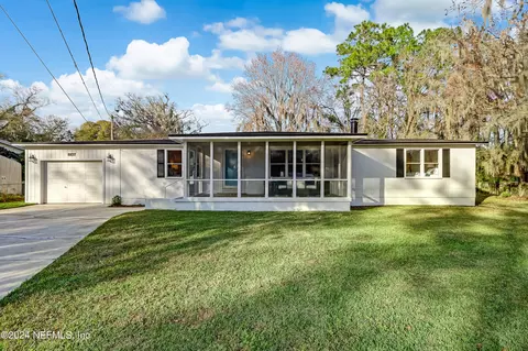 8877 Nomad Rd, Jacksonville, FL 32220