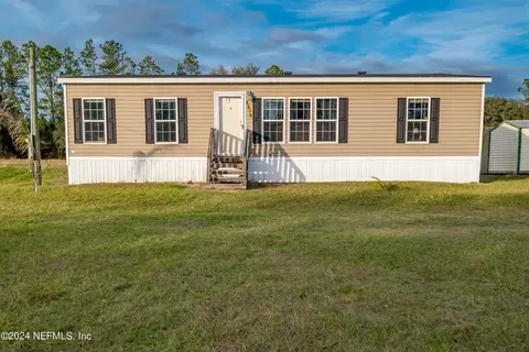 8975 NW 219th St, Starke, FL 32091