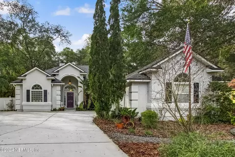 86115 Meadowwood Dr, Yulee, FL 32097