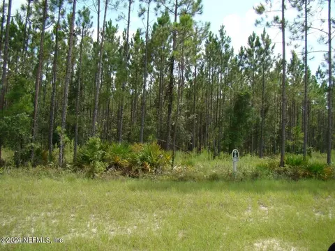 14098 Dunroven Dr, Bryceville, FL 32009