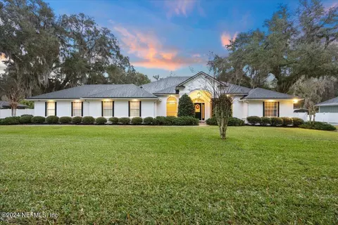 501 River Edge Ln, Saint Johns, FL 32259