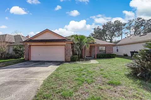 12652 Ashglen Dr S, Jacksonville, FL 32224
