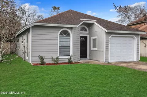 8508 Iveystone Ct, Jacksonville, FL 32244