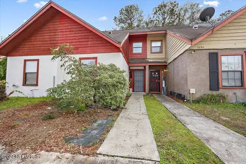 7650 Melissa Ct N, Jacksonville, FL 32210
