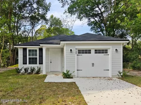 5742 Castellano Ave, Jacksonville, FL 32208