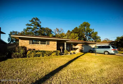 8703 Andaloma St, Jacksonville, FL 32211