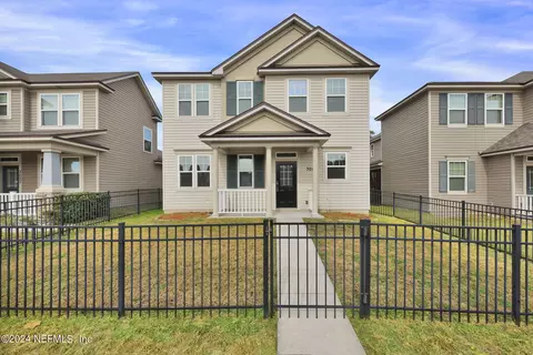 3053 Holly Grove Ln, Orange Park, FL 32073