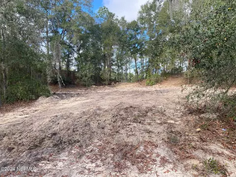 131 Lake Ray Rd, Hawthorne, FL 32640