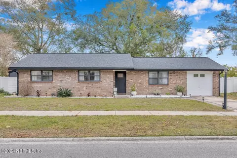 995 Doshire Dr, Orange Park, FL 32065