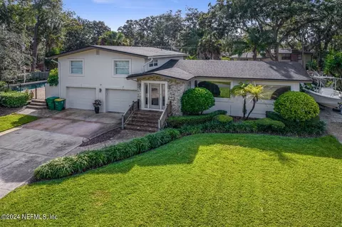 12 Tallwood Rd, Jacksonville Beach, FL 32250