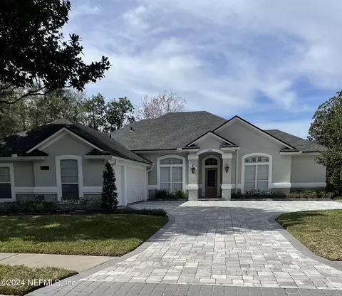 3940 Charter House Dr, Jacksonville, FL 32224