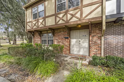 8138 Sutton Pl E, Jacksonville, FL 32217