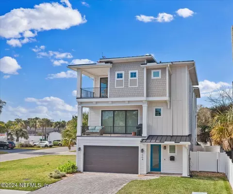 1904 2nd St N, Jacksonville Beach, FL 32250