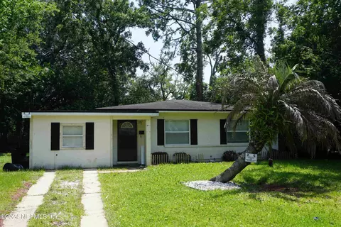 5168 Admiral Dr, Jacksonville, FL 32244