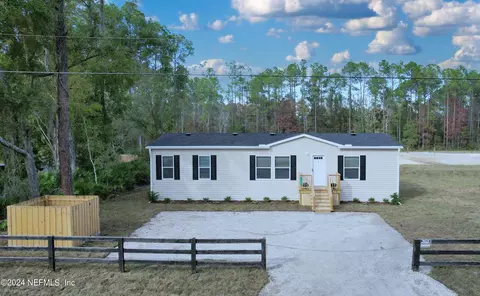 122 Palmetto Rd, Satsuma, FL 32189