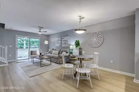 8550 Argyle Business Loop #305, Jacksonville, FL 32244