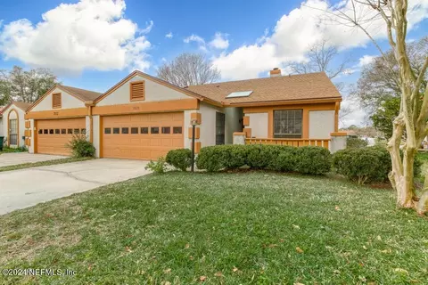 7828 Fawn Valley Ln, Jacksonville, FL 32256