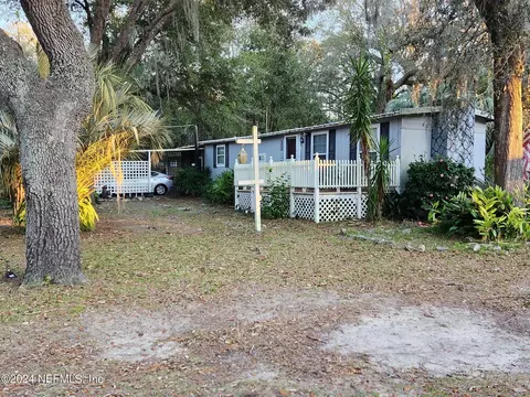 113 Diana St, Interlachen, FL 32148