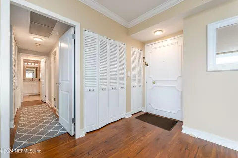 1560 Lancaster Ter #606, Jacksonville, FL 32204