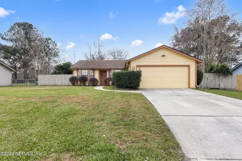 1858 Creekbank Dr, Middleburg, FL 32068