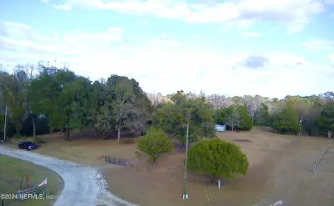 11529 NE 162nd St, Brooker, FL 32622