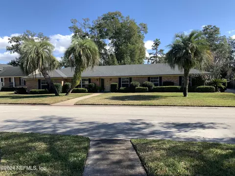 4322 Phillips Pl, Jacksonville, FL 32207