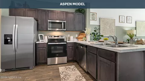 9009 Alpine Aster Rd, Jacksonville, FL 32256