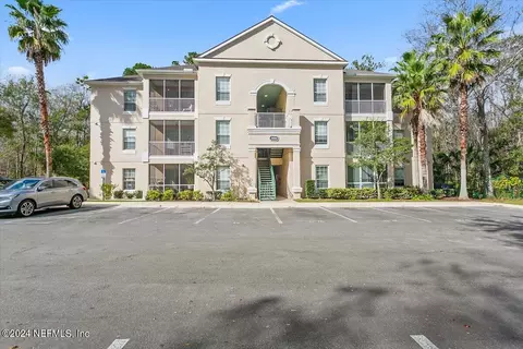 8601 Beach Blvd #201, Jacksonville, FL 32216
