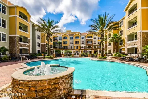 8539 Gate Pkwy W #1633, Jacksonville, FL 32216