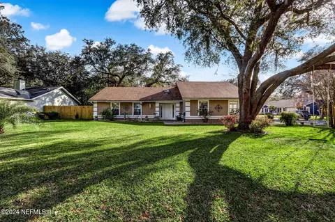 1502 Inverness Rd, Fernandina Beach, FL 32034