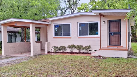 4451 Trenton Dr N, Jacksonville, FL 32209