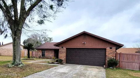 6278 Cranberry Ln W, Jacksonville, FL 32244