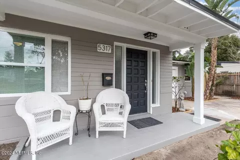 5317 Oak Forest Dr, Jacksonville, FL 32211