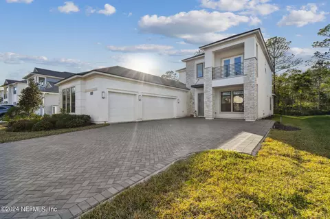 10462 Silverbrook Trl, Jacksonville, FL 32256