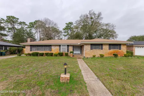3357 S Pickwick Dr, Jacksonville, FL 32257