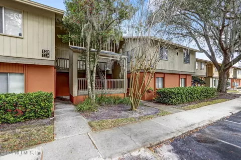 1800 Park Ave #118, Orange Park, FL 32073