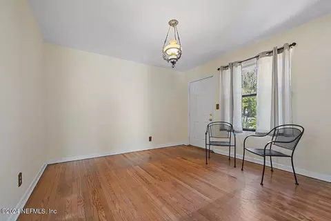 2529 Ligustrum Rd, Jacksonville, FL 32211